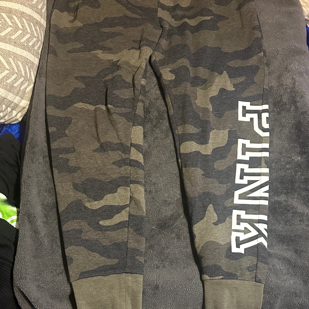 PINK Victoria’s Secret sweatpants